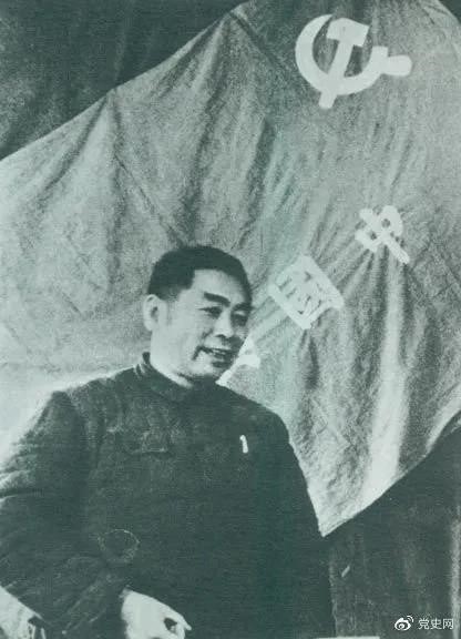 1949年3月，周恩來在中共七屆二中全會(huì)上講話。